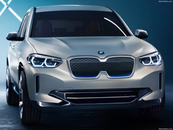 2023 BMW IX3